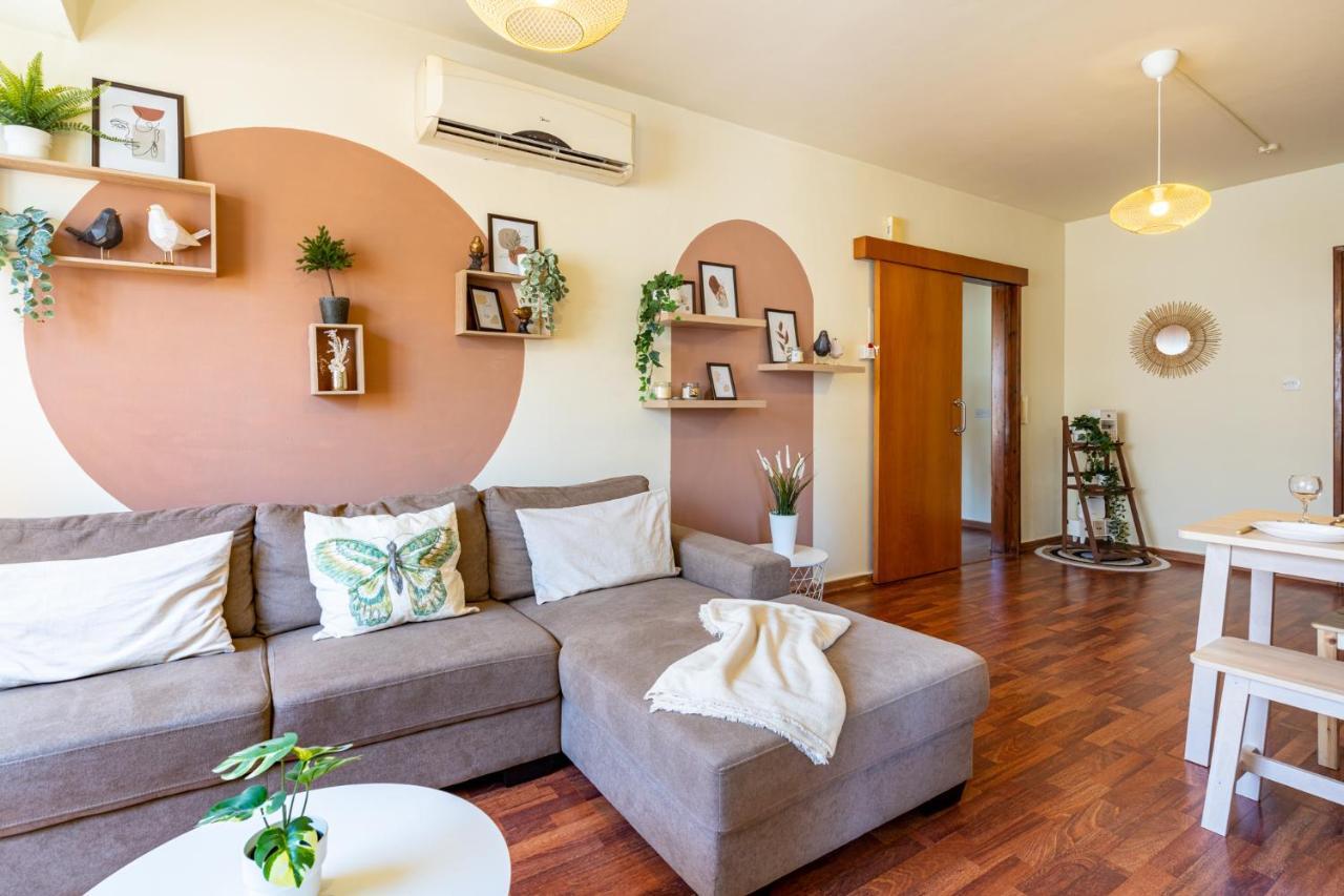 Celine'S 2 Bedrooms Apartment In Larnaca Center エクステリア 写真