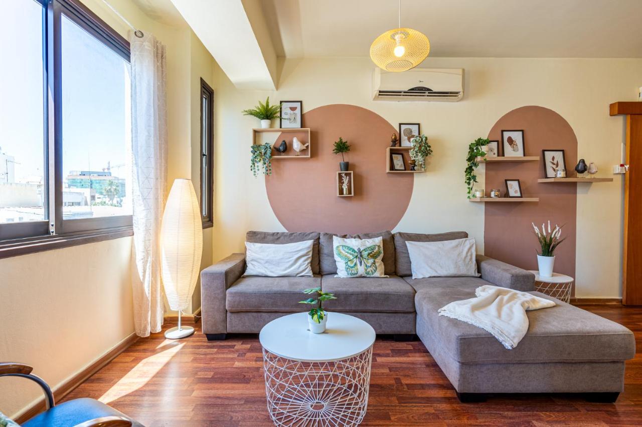 Celine'S 2 Bedrooms Apartment In Larnaca Center エクステリア 写真